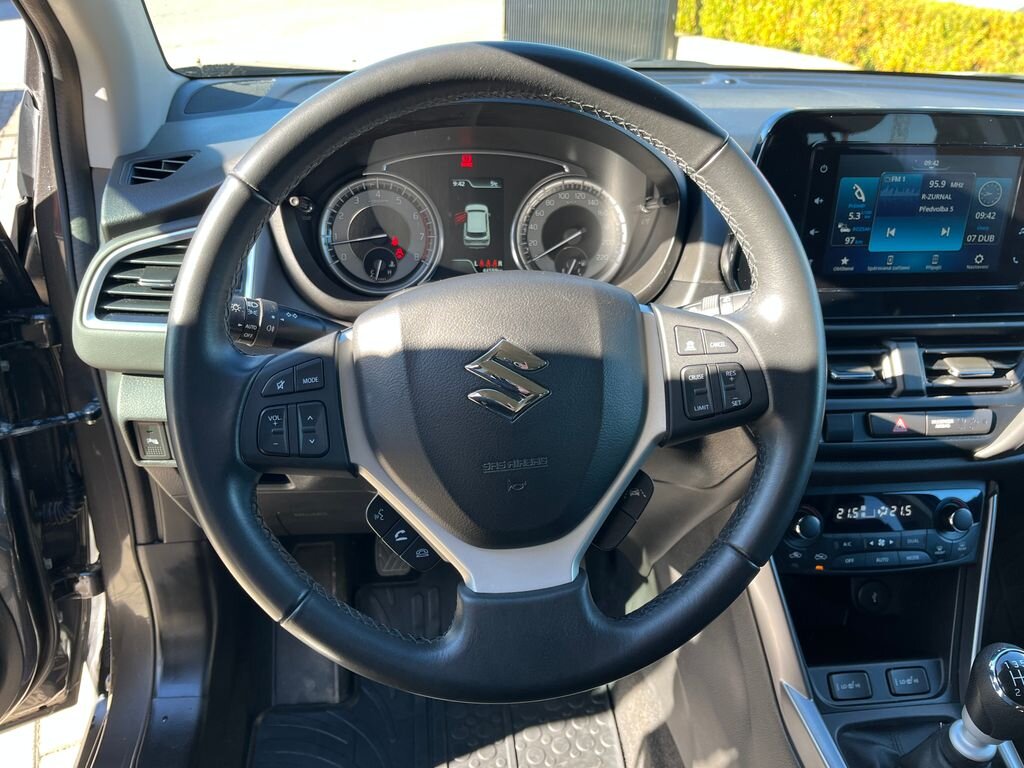 Suzuki S-Cross SUV / Terénní 1,4 l 95 kw