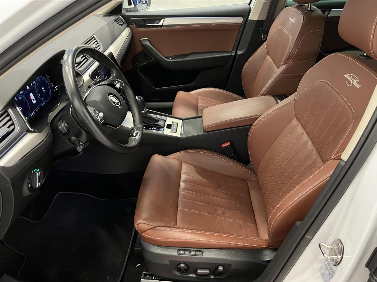 Škoda Superb Liftback 1,4 l 160 kw