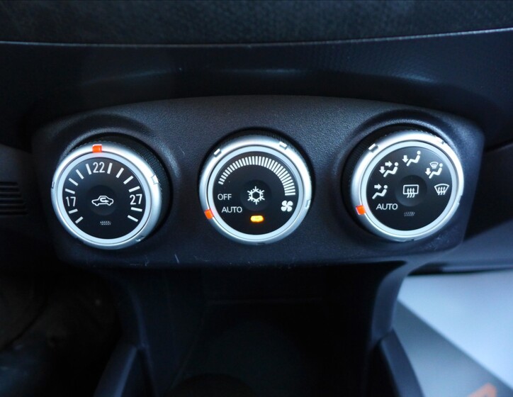 Citroën C-Crosser 26