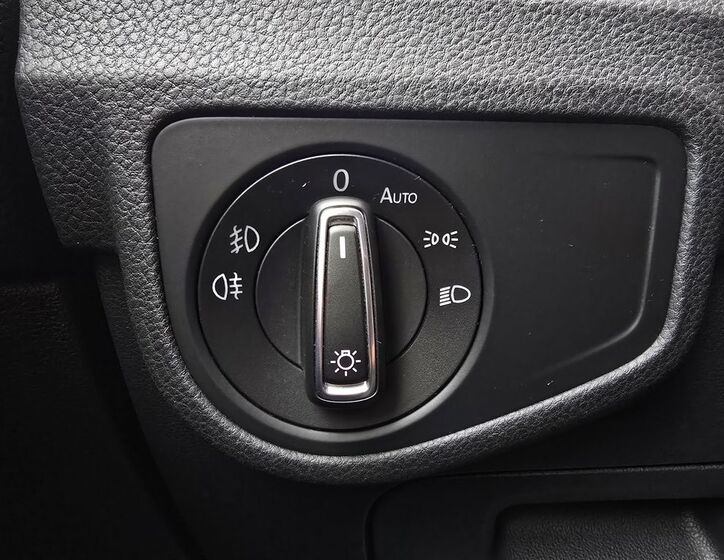 Volkswagen Golf Sportsvan 13