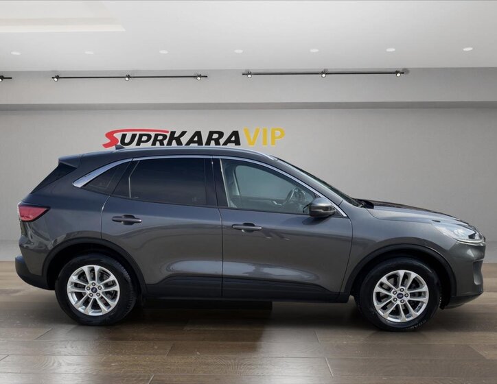 Ford Kuga SUV / Terénní 1,5 l 88 kw