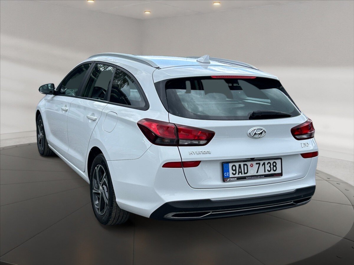 Hyundai i30 Kombi 998,0 88 kw