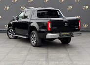 Mercedes-Benz Třídy X 7