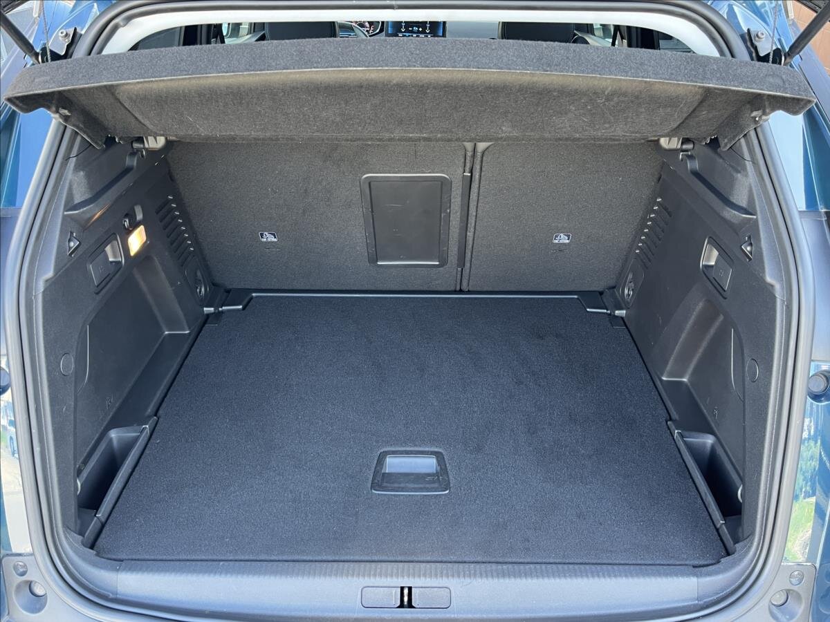 Peugeot 3008 SUV / Terénní 1,5 l 96 kw