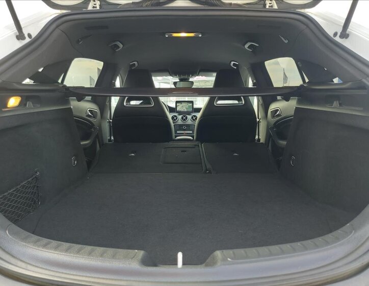 Mercedes-Benz CLA 14