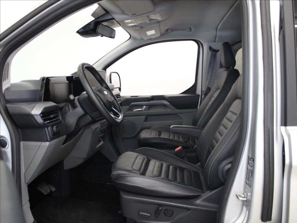 Ford Tourneo Custom MPV 2,0 l 125 kw