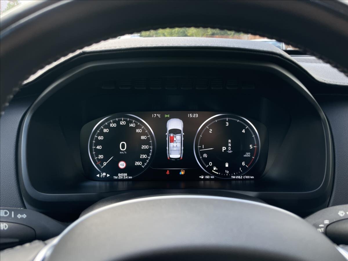 Volvo XC90 SUV 2,0 l 173 kw