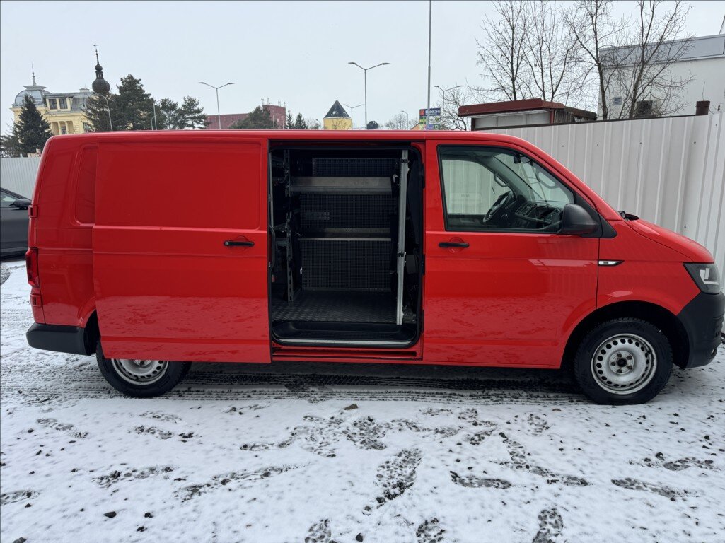 Volkswagen Transporter Skříň 2,0 l 110 kw
