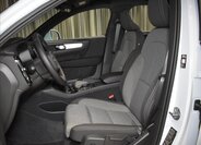 Volvo XC40 SUV / Terénní 2,0 l 120 kw