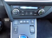 Toyota Auris Hatchback 1,8 l 73 kw