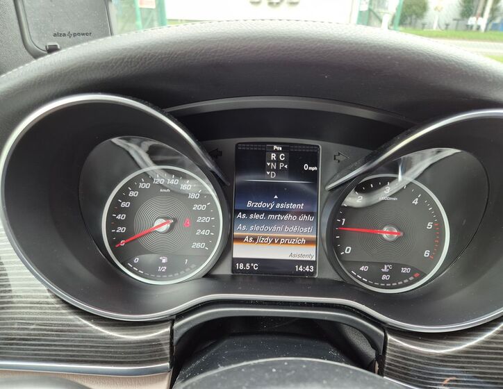 Mercedes-Benz Třídy V 32