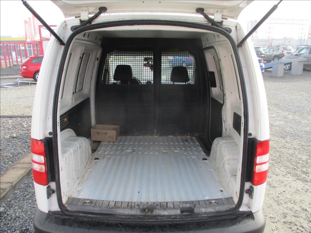 Volkswagen Caddy Skříň 1,2 l 63 kw
