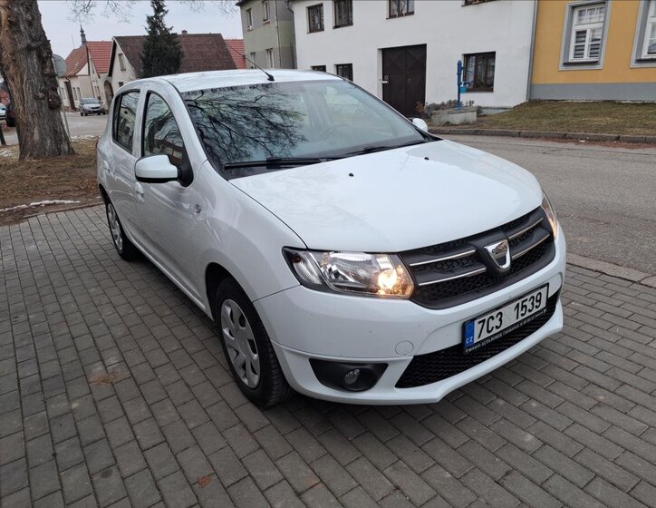Dacia Sandero Hatchback 1,1 l 54 kw