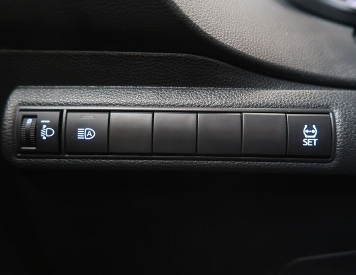 Toyota Corolla Sedan 1,5 l 92 kw