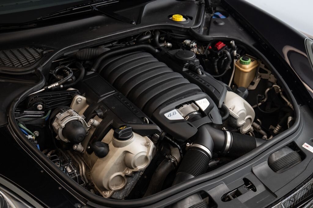Porsche Panamera Sedan 4,8 l 294 kw