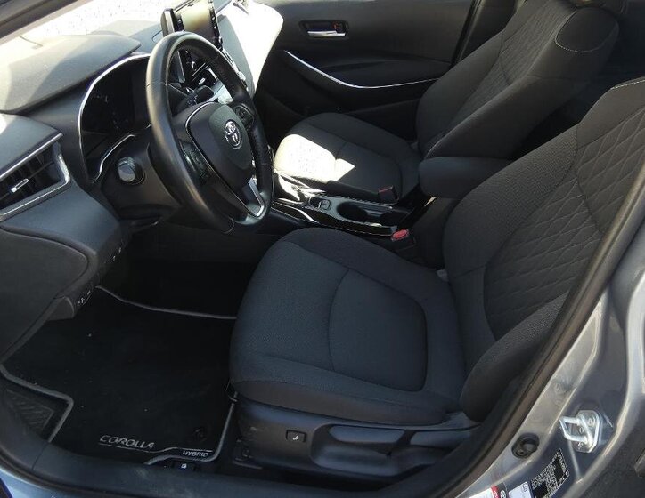 Toyota Corolla Sedan / Limuzína 1,8 l 72 kw