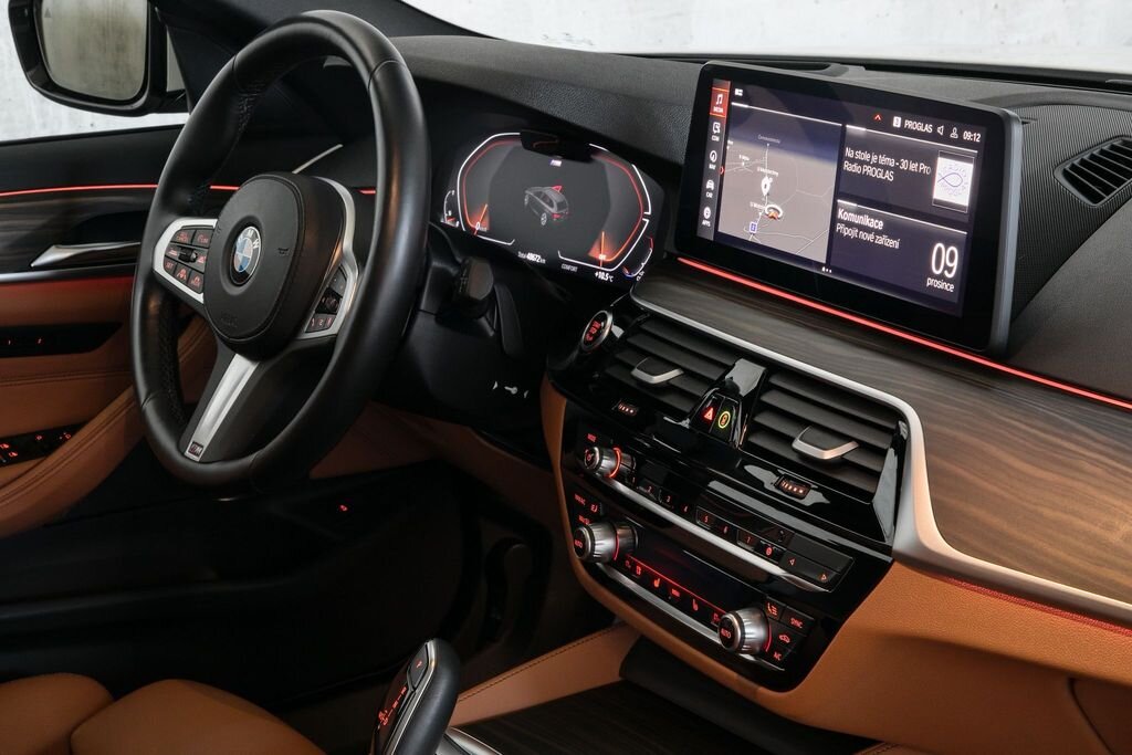 BMW Řada 5 Kombi 3,0 l 245 kw