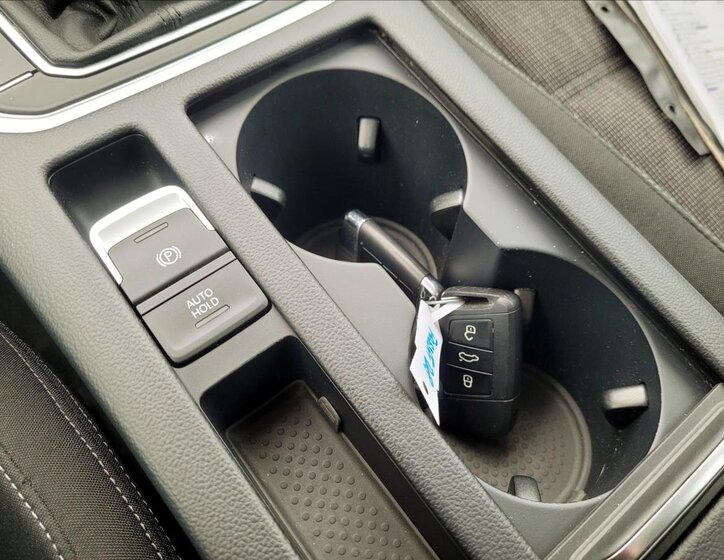 Volkswagen Passat Kombi 1,6 l 88 kw