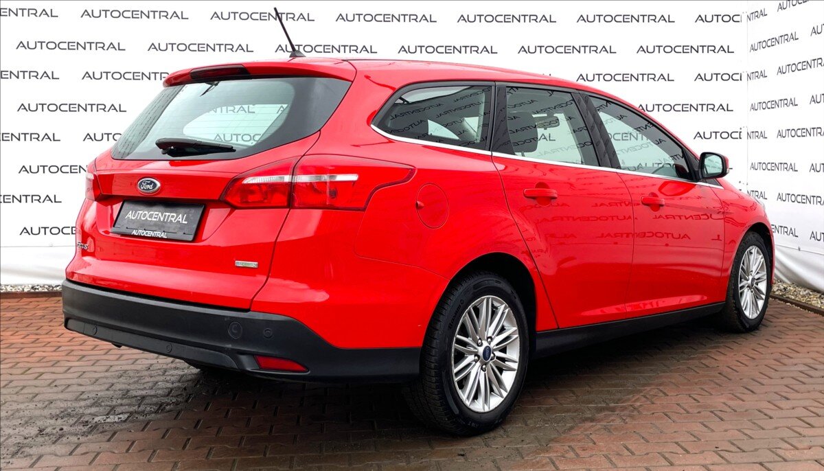 Ford Focus Kombi 999,0 92 kw