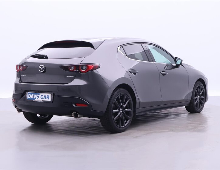 Mazda 3 7