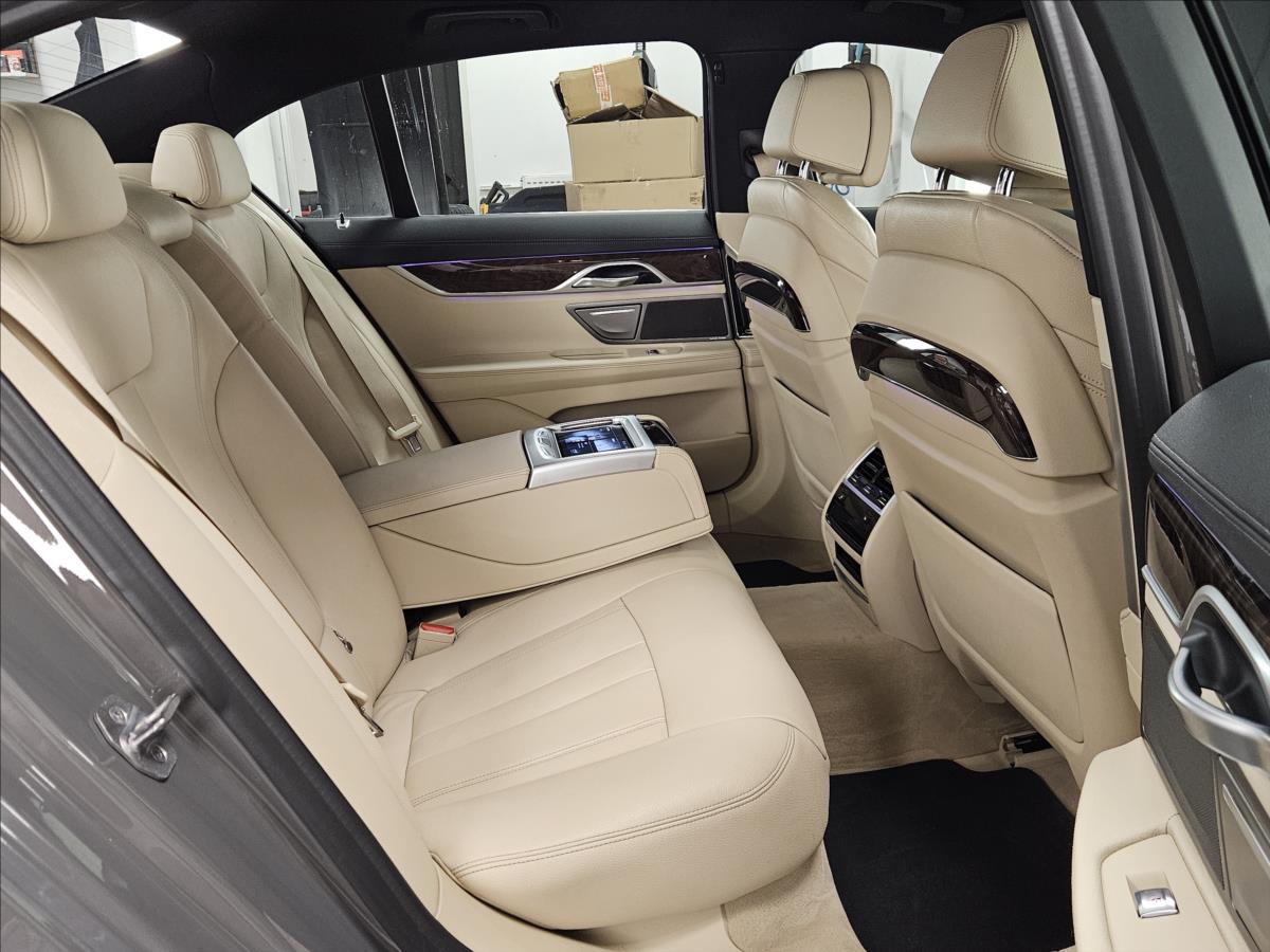 BMW Řada 7