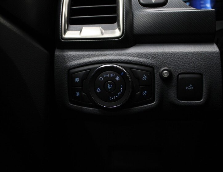 Ford Ranger Pick-up 3,2 l 147 kw