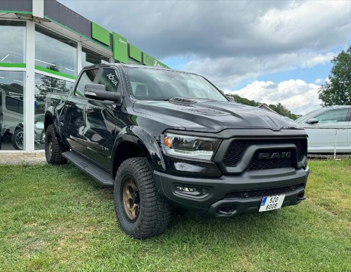 Dodge RAM 4