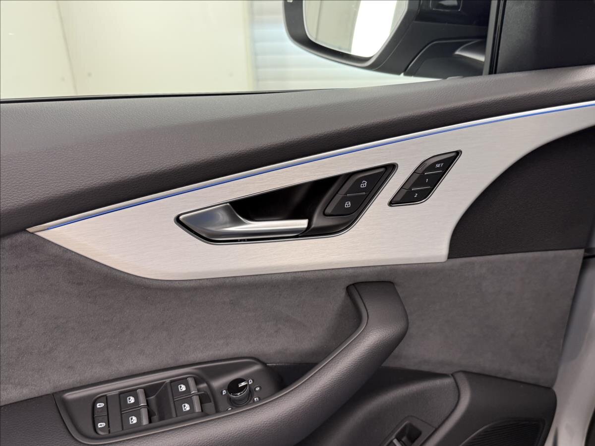 Audi Q8 SUV 3,0 l 210 kw