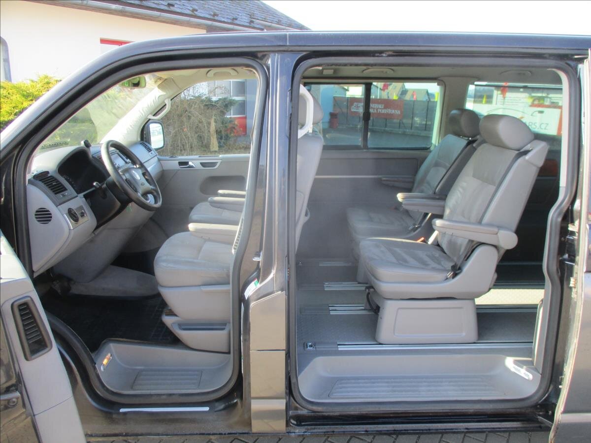 Volkswagen Multivan Kombi 2,5 l 128 kw