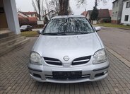 Nissan Almera Tino 3