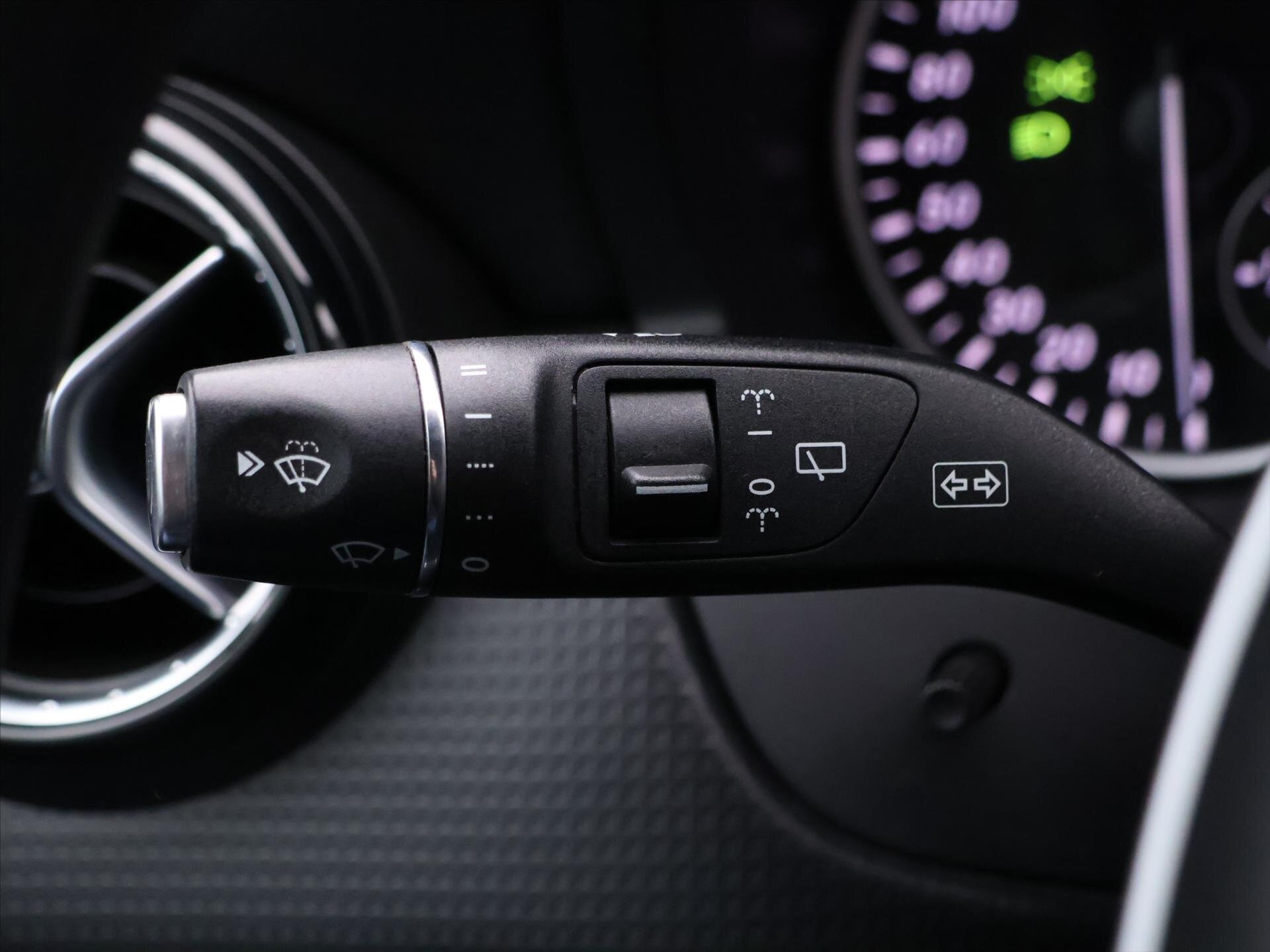 Mercedes-Benz Třídy A Hatchback 1,8 l 80 kw