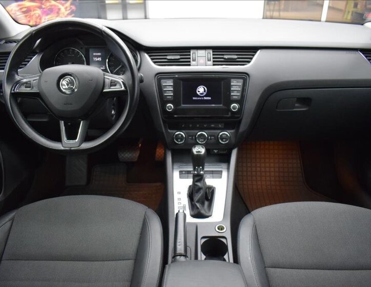 Škoda Octavia 16