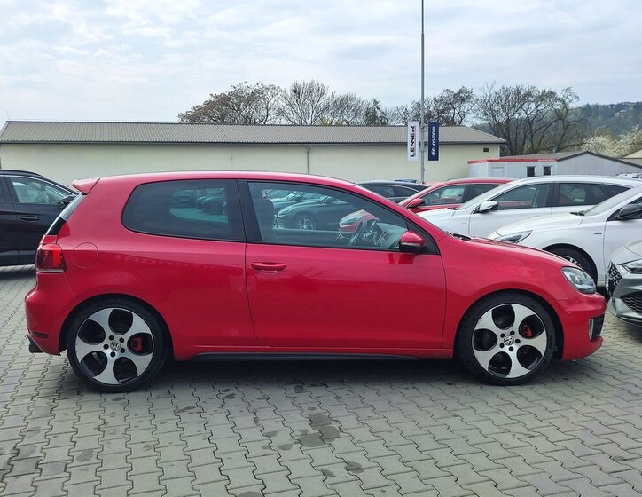 Volkswagen Golf Kombi 2,0 l 155 kw