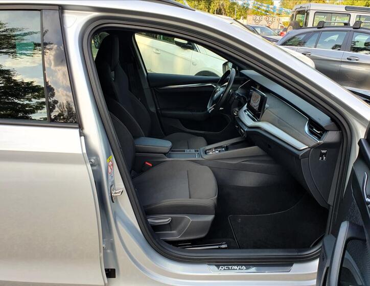 Škoda Octavia 12