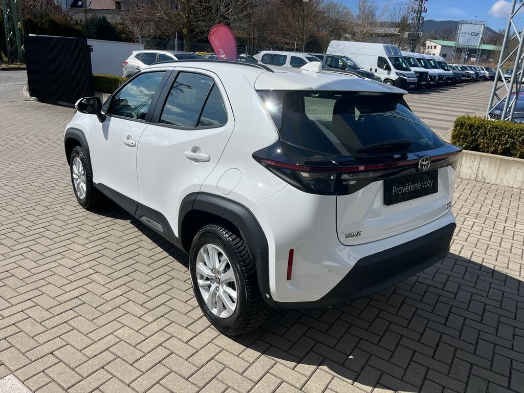 Toyota Yaris Cross SUV / Terénní 1,5 l 68 kw