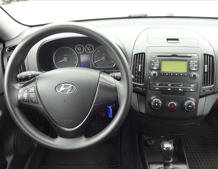 Hyundai i30 Kombi 1,4 l 80 kw