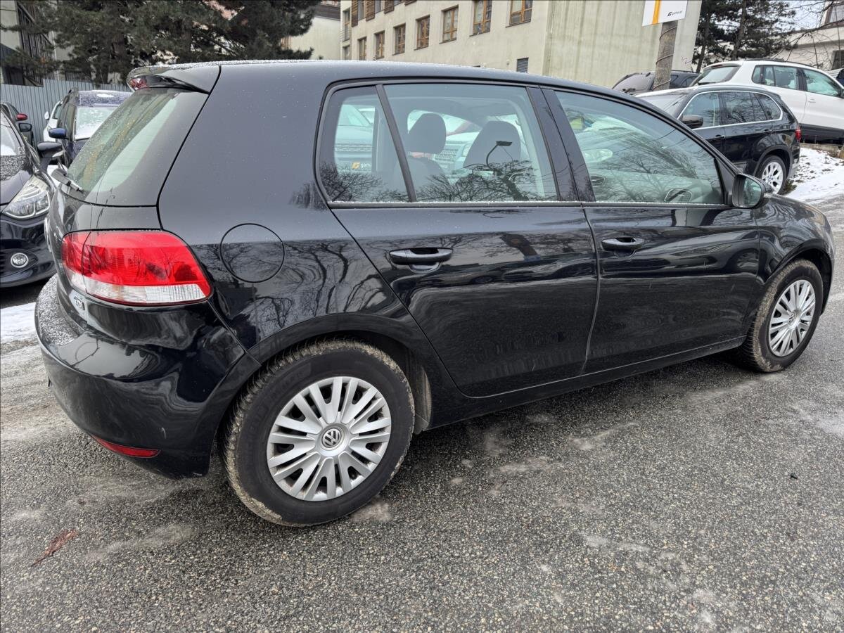 Volkswagen Golf Hatchback 1,6 l 77 kw