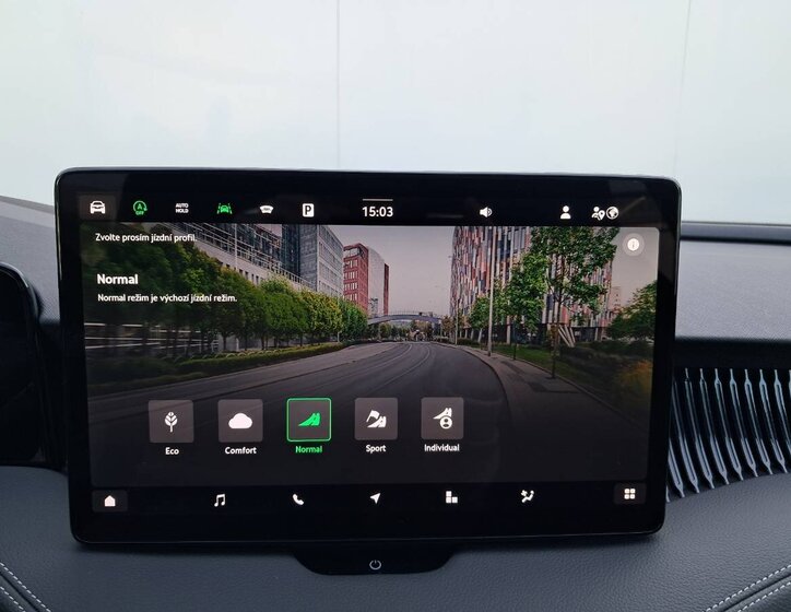 Škoda Superb Liftback 2,0 l 142 kw