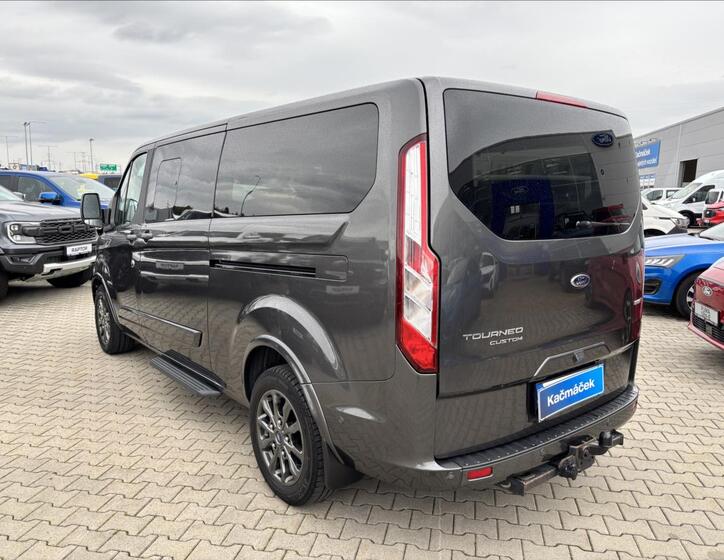 Ford Tourneo Custom 3