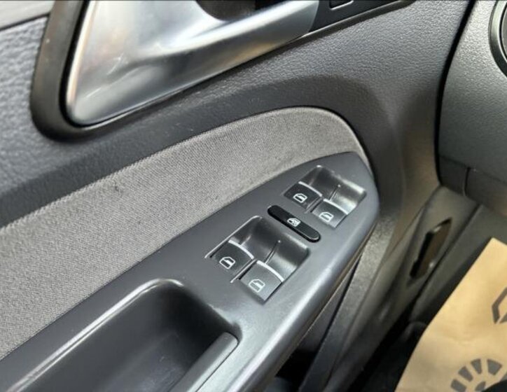Volkswagen Touran MPV 2,0 l 103 kw