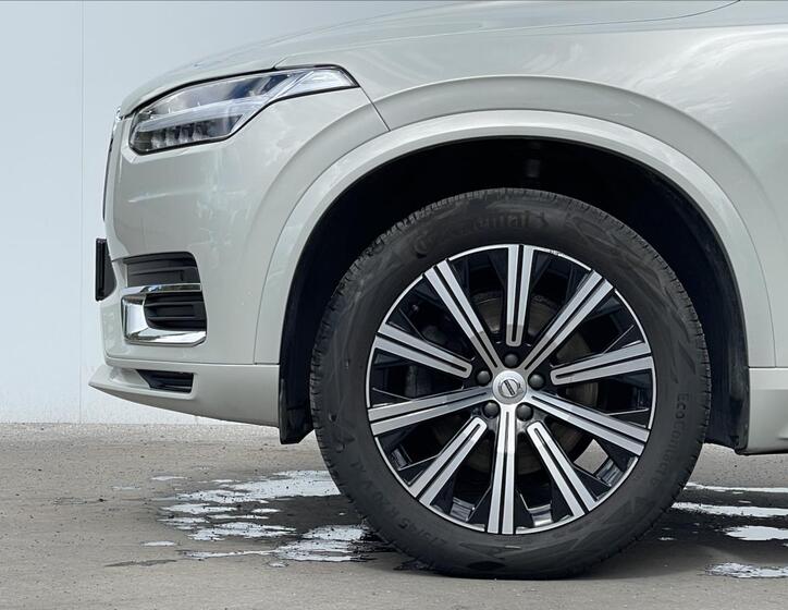 Volvo XC90 19