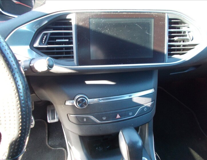 Peugeot 308 Kombi 2,0 l 133 kw