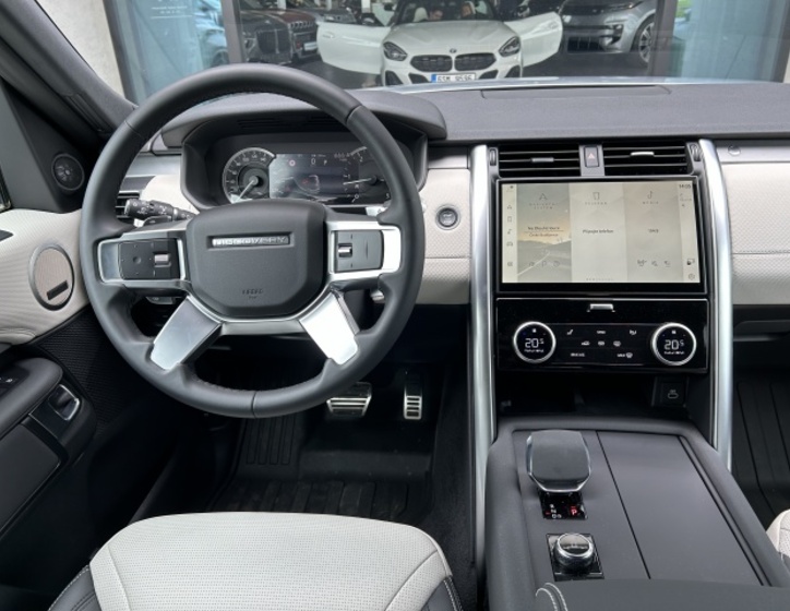 Land Rover Discovery 24