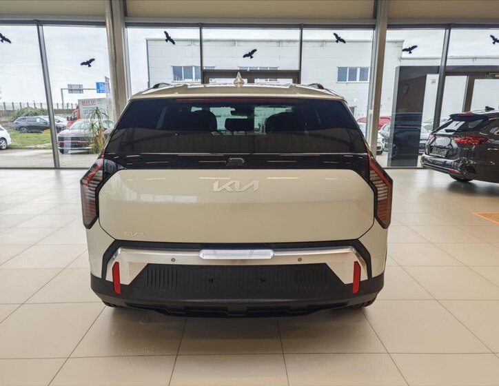 KIA EV3 SUV / Terénní 0,0 150 kw