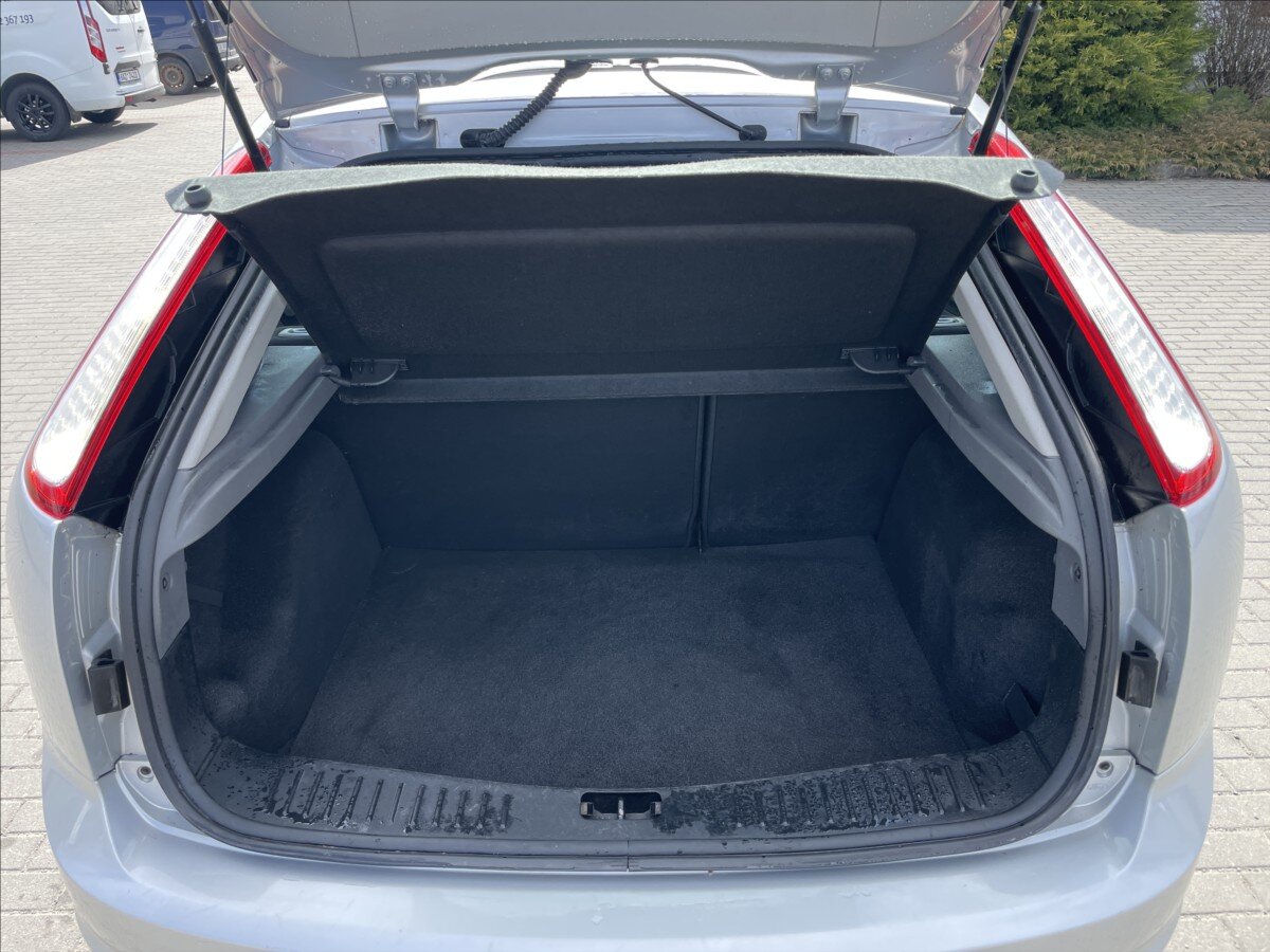 Ford Focus Hatchback 1,6 l 74 kw