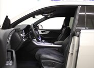 Audi Q8 SUV 3,0 l 210 kw