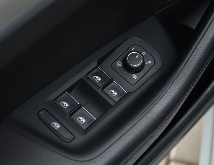 Volkswagen Passat Kombi 2,0 l 140 kw