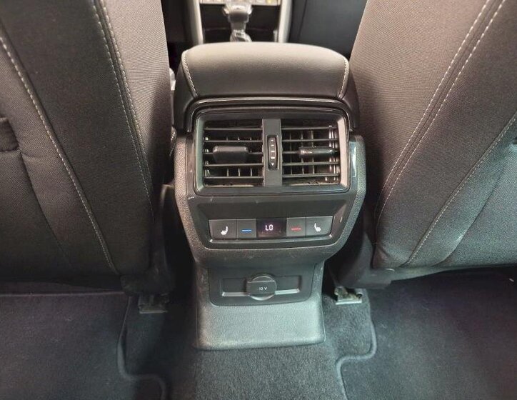 Škoda Karoq SUV / Terénní 1,5 l 110 kw