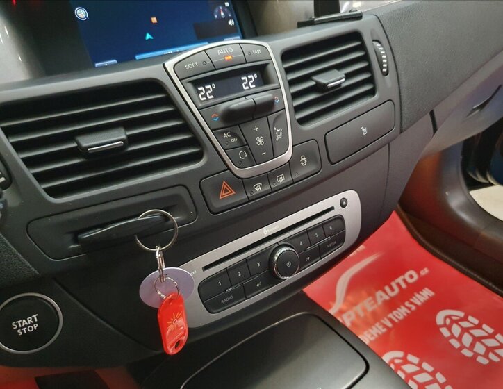 Renault Laguna Kombi 2,0 l 103 kw