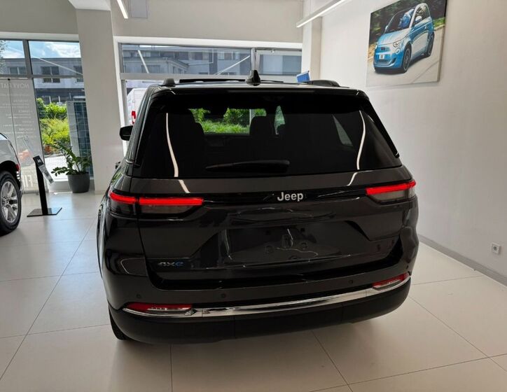 Jeep Grand Cherokee 4